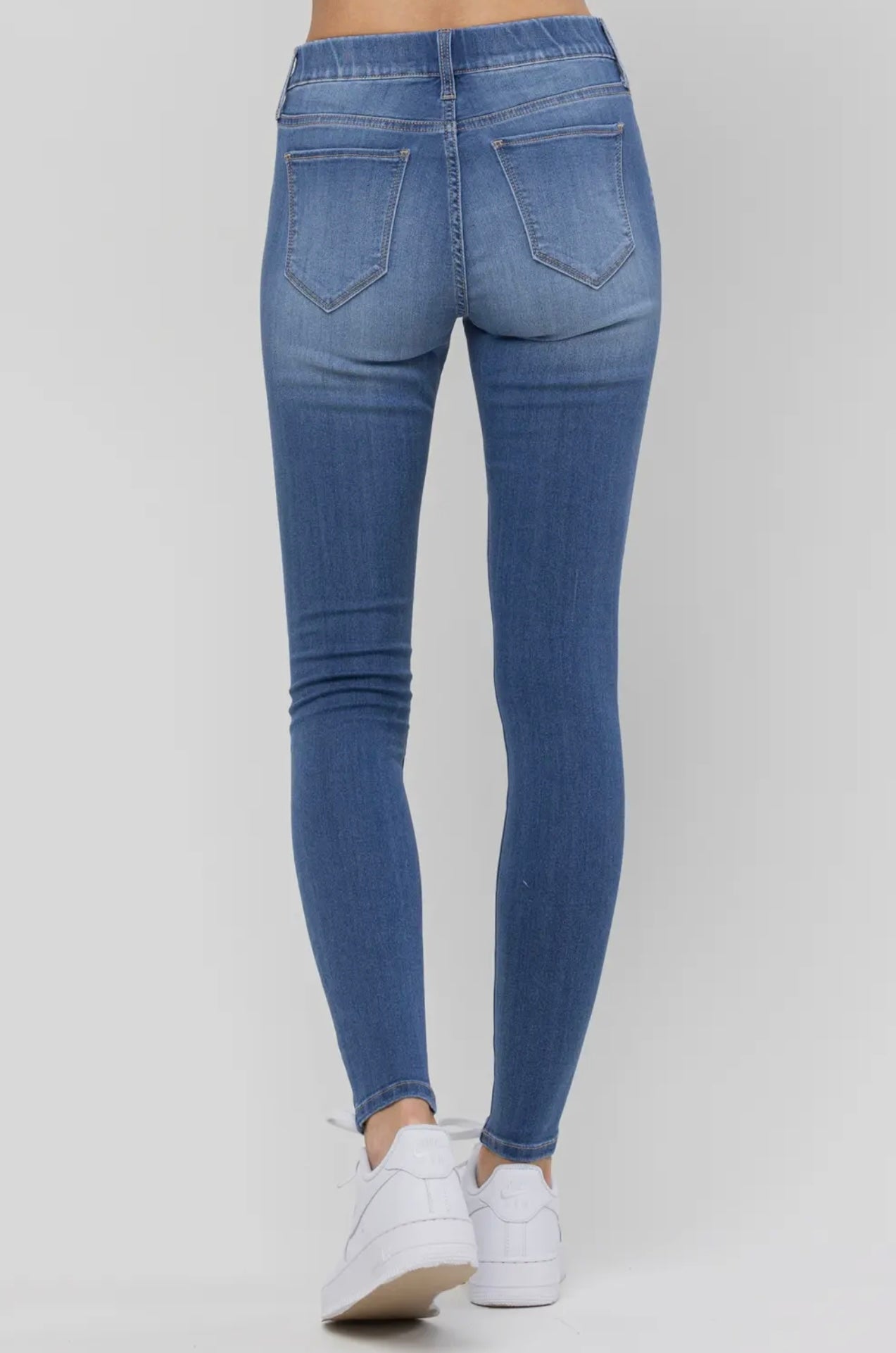 Jelly Jeans Mid Rise Pull On Skinny
