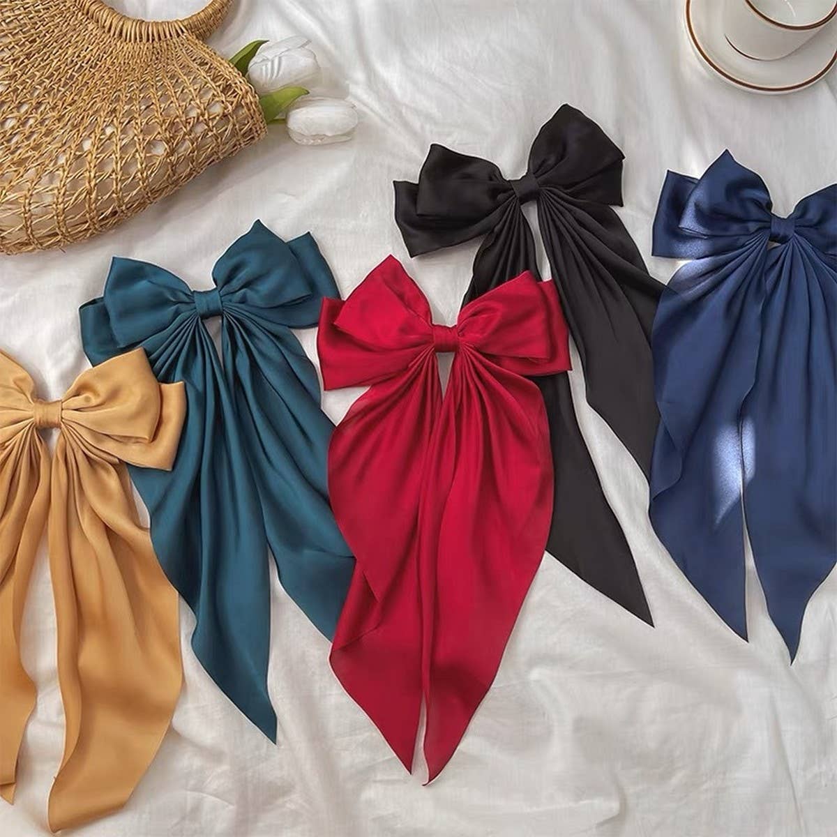 SIMPLE TEMPERAMENT BOW HAIR CLIP: LTBLUE
