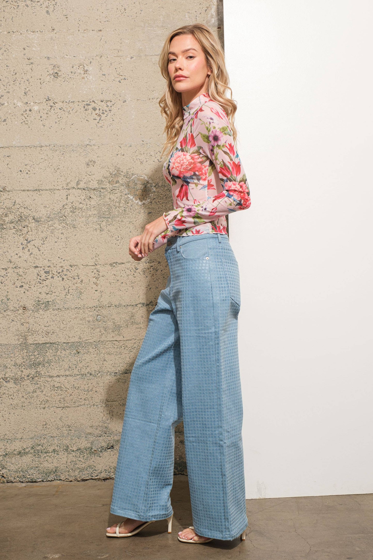 Print Mesh Mock Neck Top
