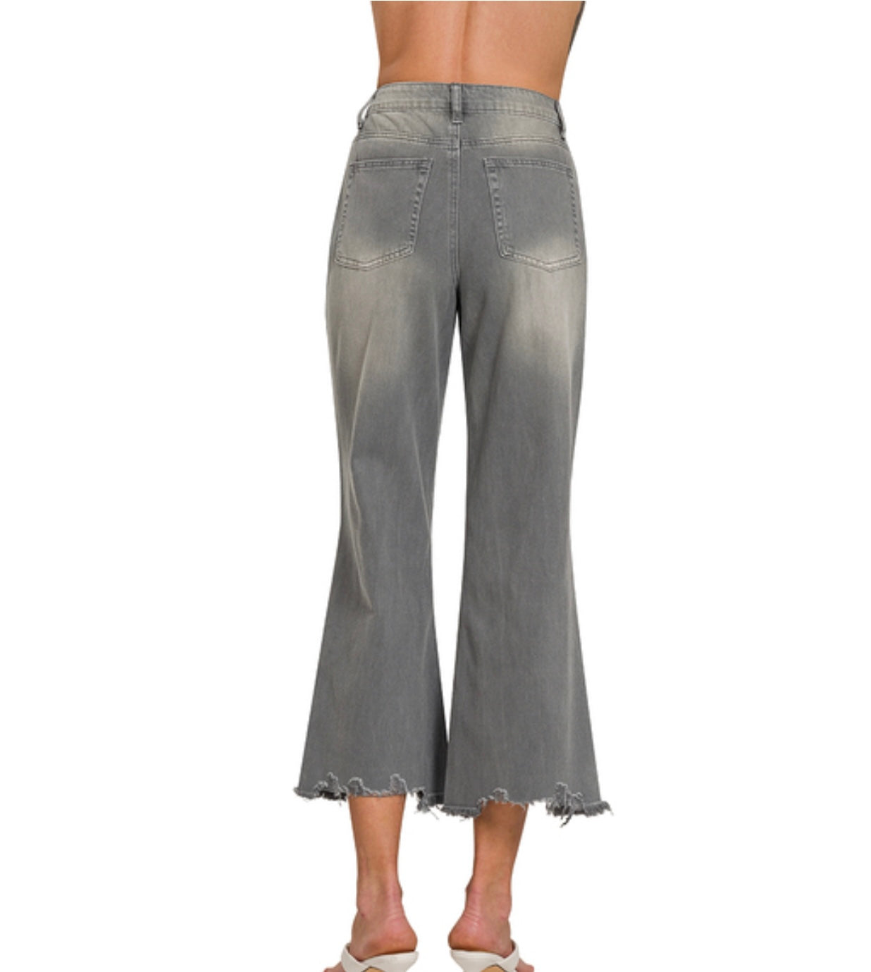 WASHED DISTRESSED KNEE AND HEM CROPPED JEAN
