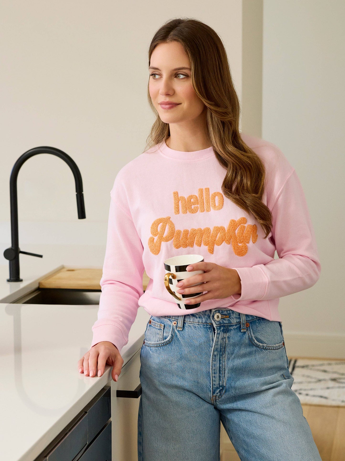 "HELLO PUMPKIN" SWEATSHIRT, BLUSH
