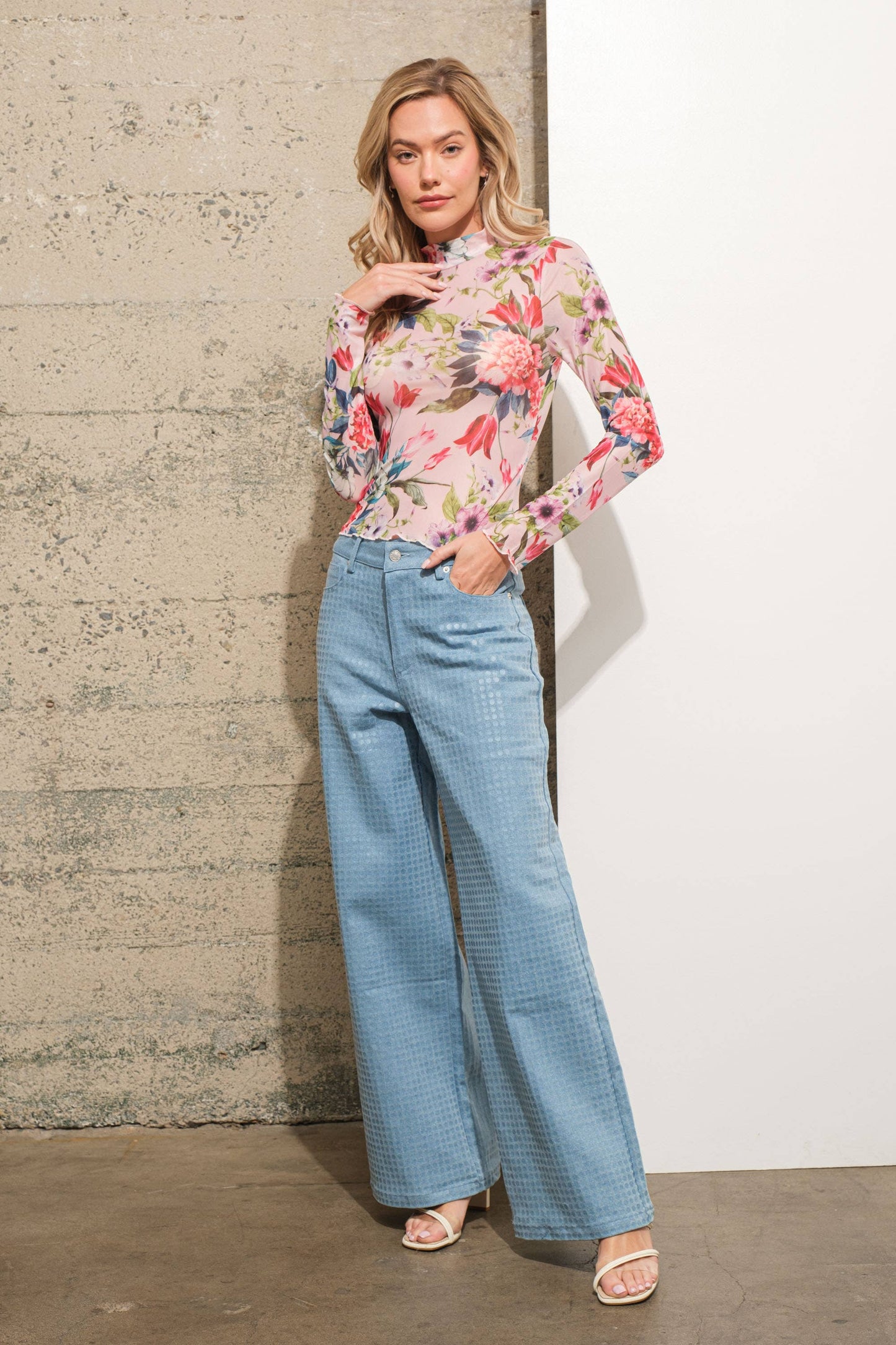 Print Mesh Mock Neck Top