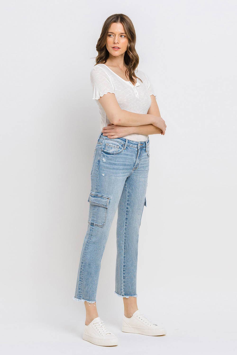 MID RISE SLIM STRAIGHT CARGO JEANS
