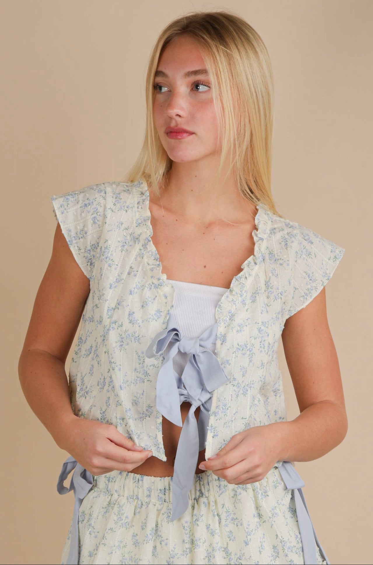 Floral Print Side Bow Mini Skort w Deep V Bow Tie Top Set