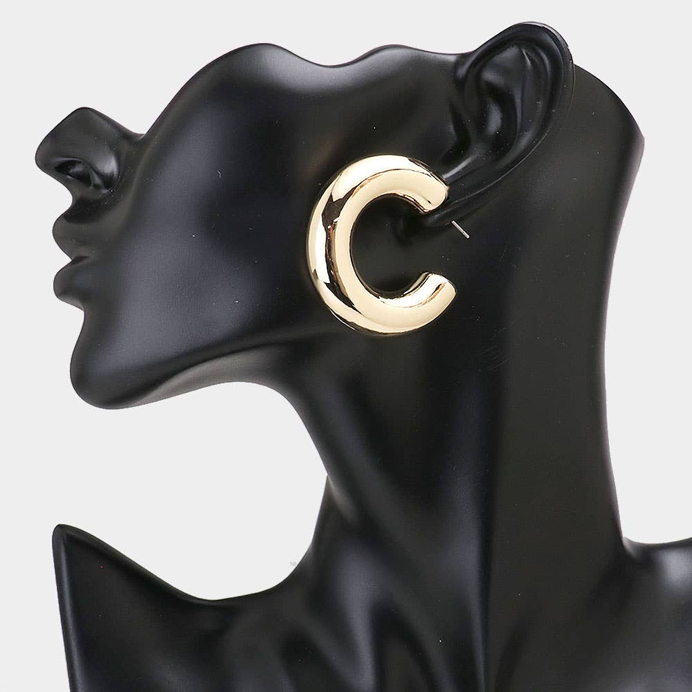 Thick Hoop Earrings
: Matte Gold