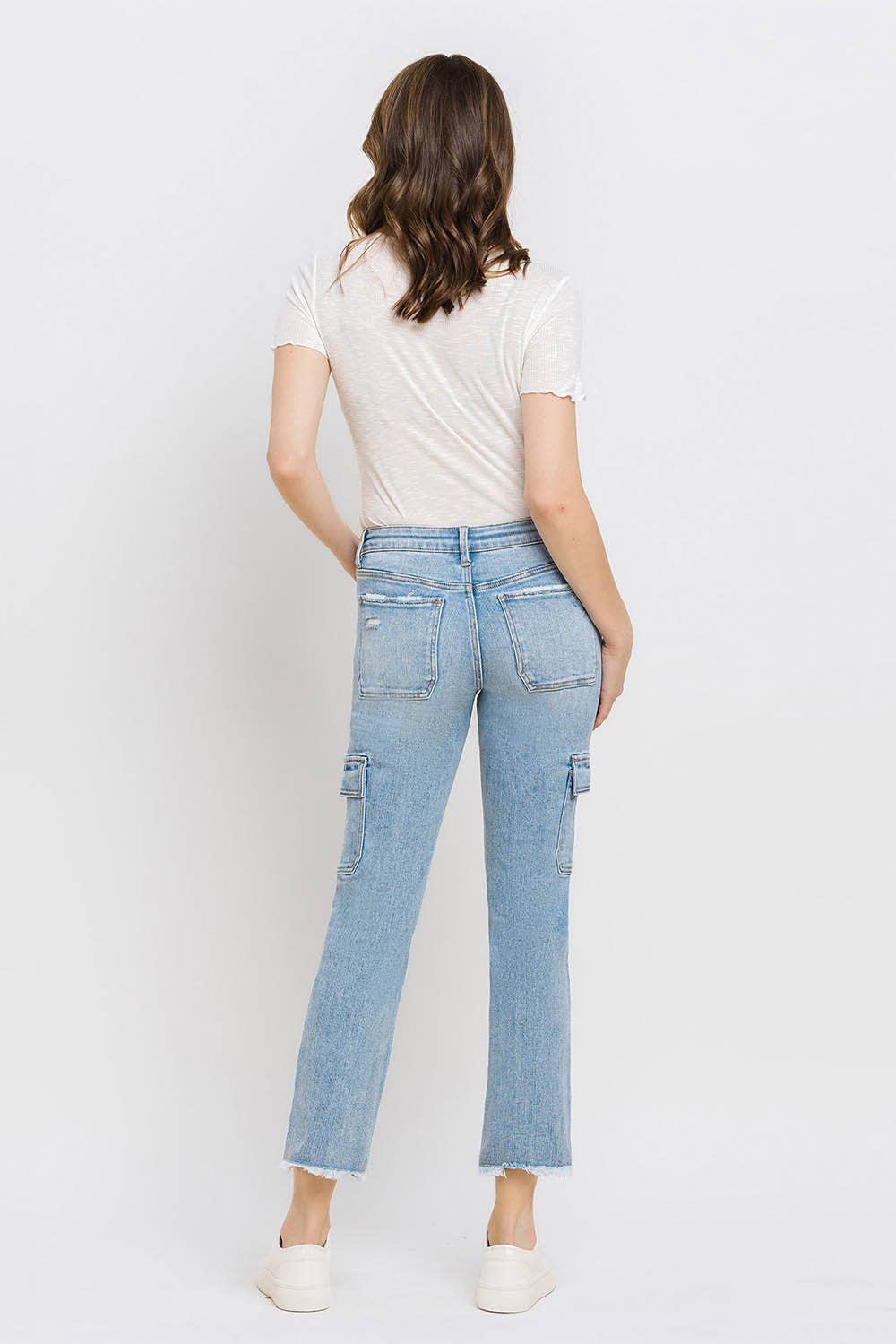 MID RISE SLIM STRAIGHT CARGO JEANS
