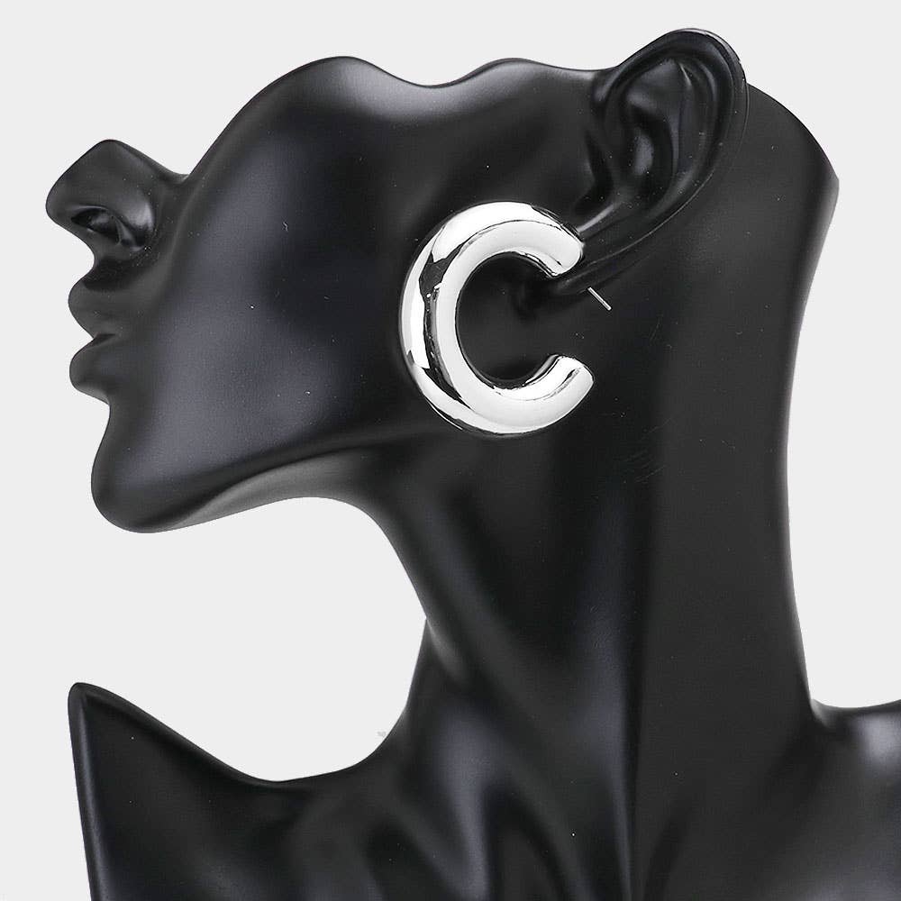Thick Hoop Earrings
: Matte Gold