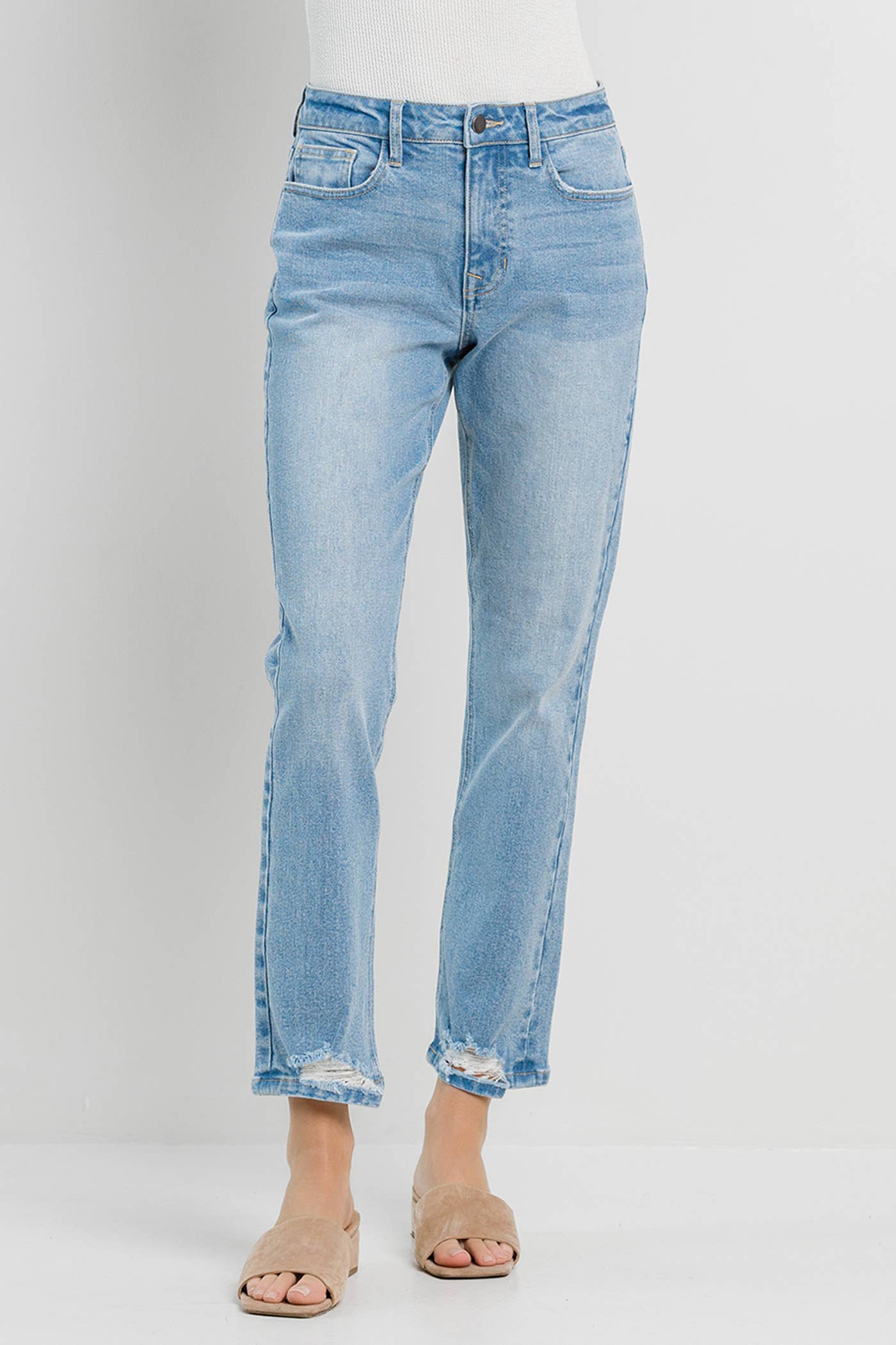 Jelly Jeans Straight with Grinded Hem: Light Denim