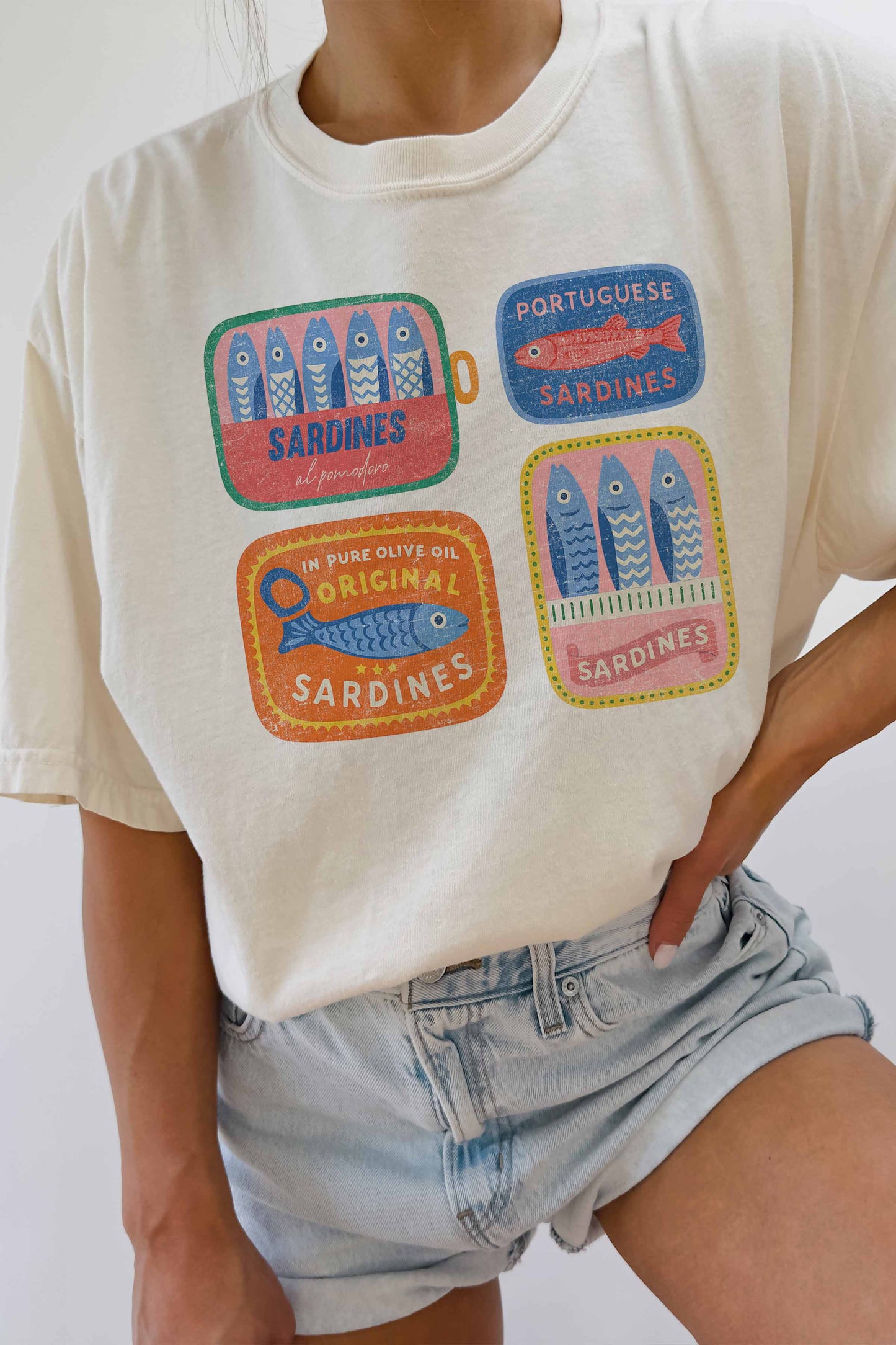 TINNED SARDINES COLLAGE OVERSIZED TEE