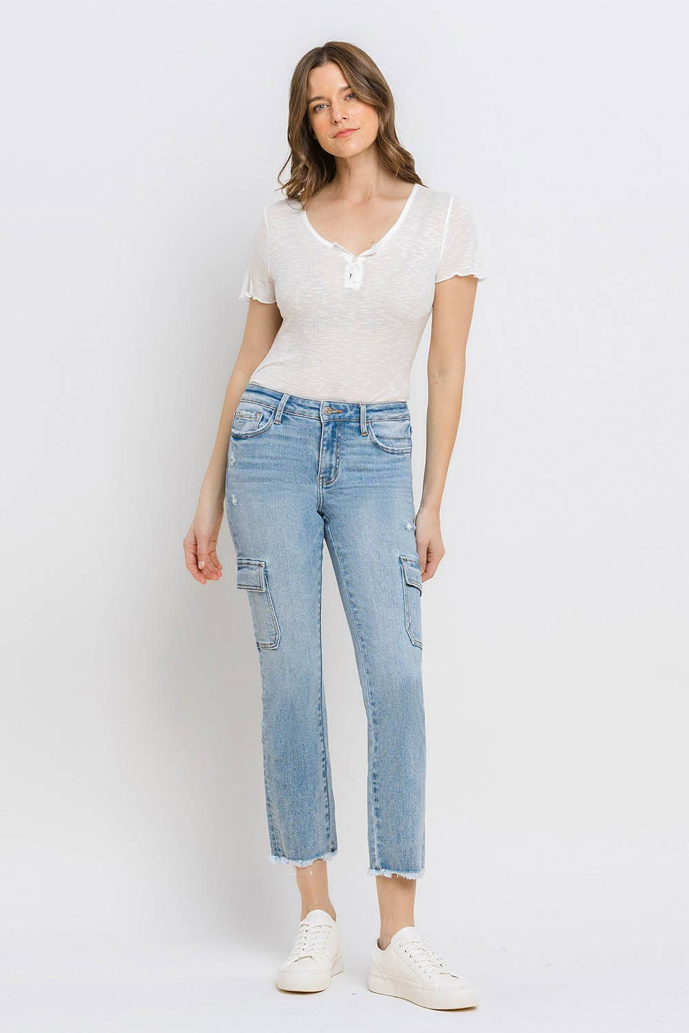 MID RISE SLIM STRAIGHT CARGO JEANS