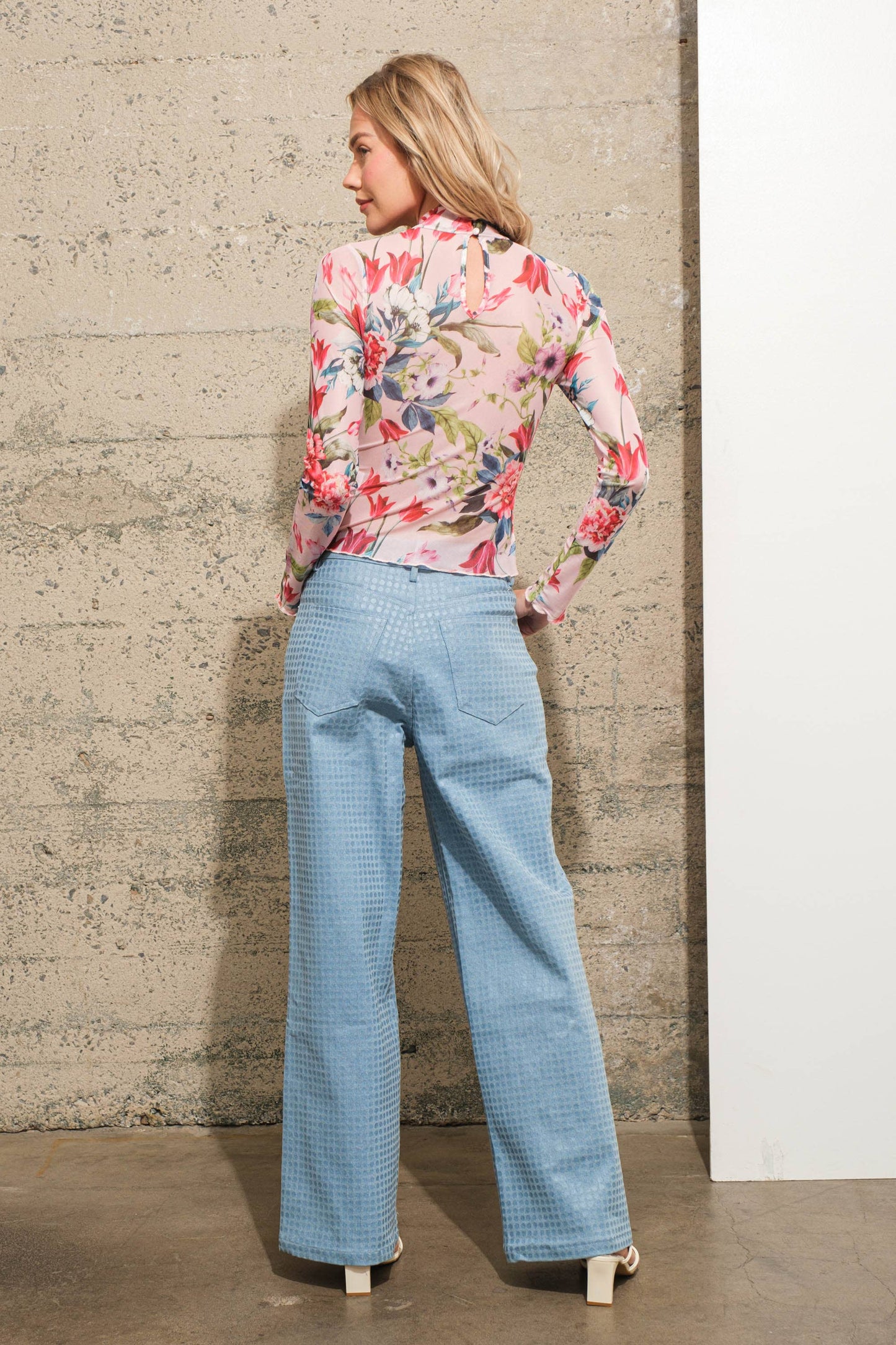 Print Mesh Mock Neck Top
