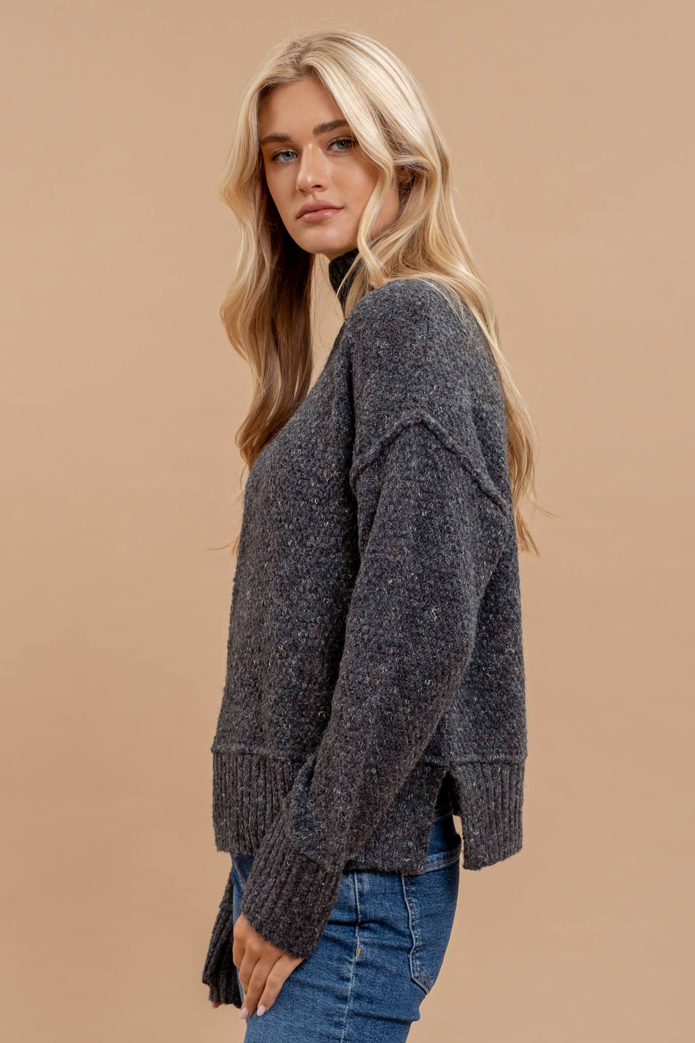 WOOL BLEND TURTLENECK LONG SLEEVE SWEATER