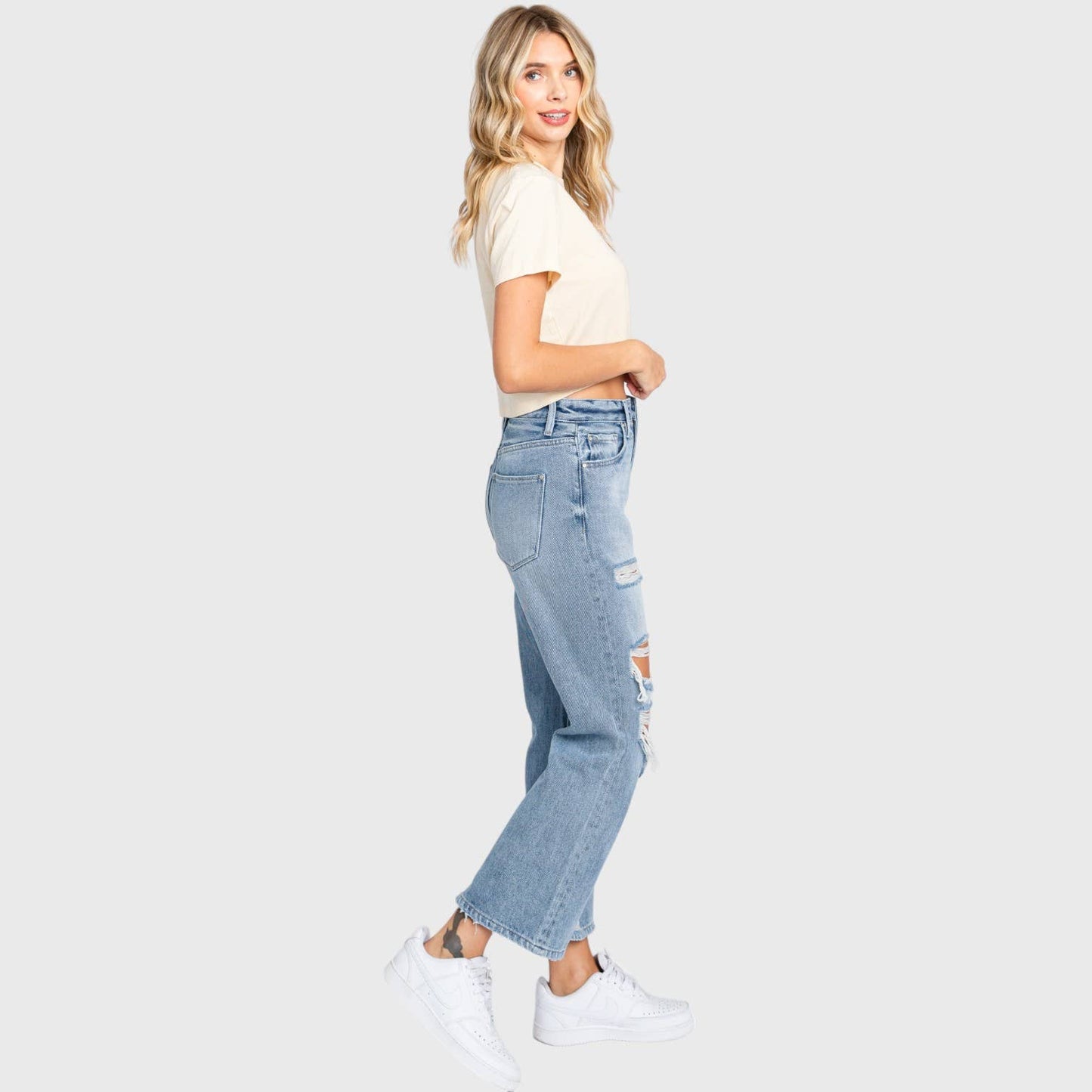 DISTRESSED HIGH RISE RIGID VINTAGE CROPPED JEAN