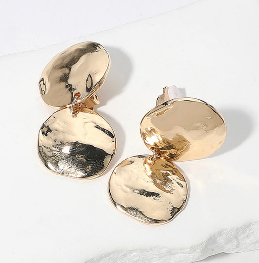 Hammered Metal Disc Dangle Clip On Earrings