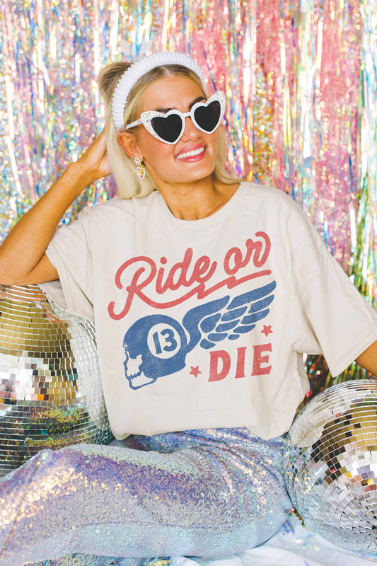 RIDE OR DIE OVERSIZED GRAPHIC TEE