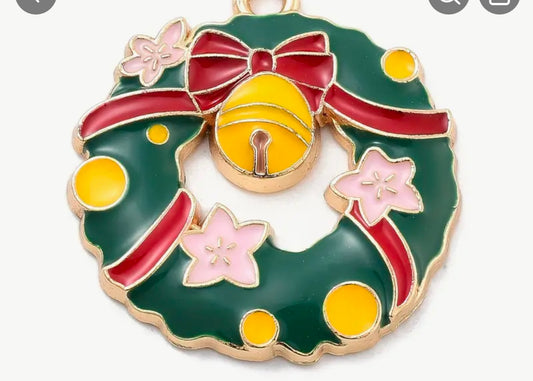 Christmas CB Wreath w Bell Charm