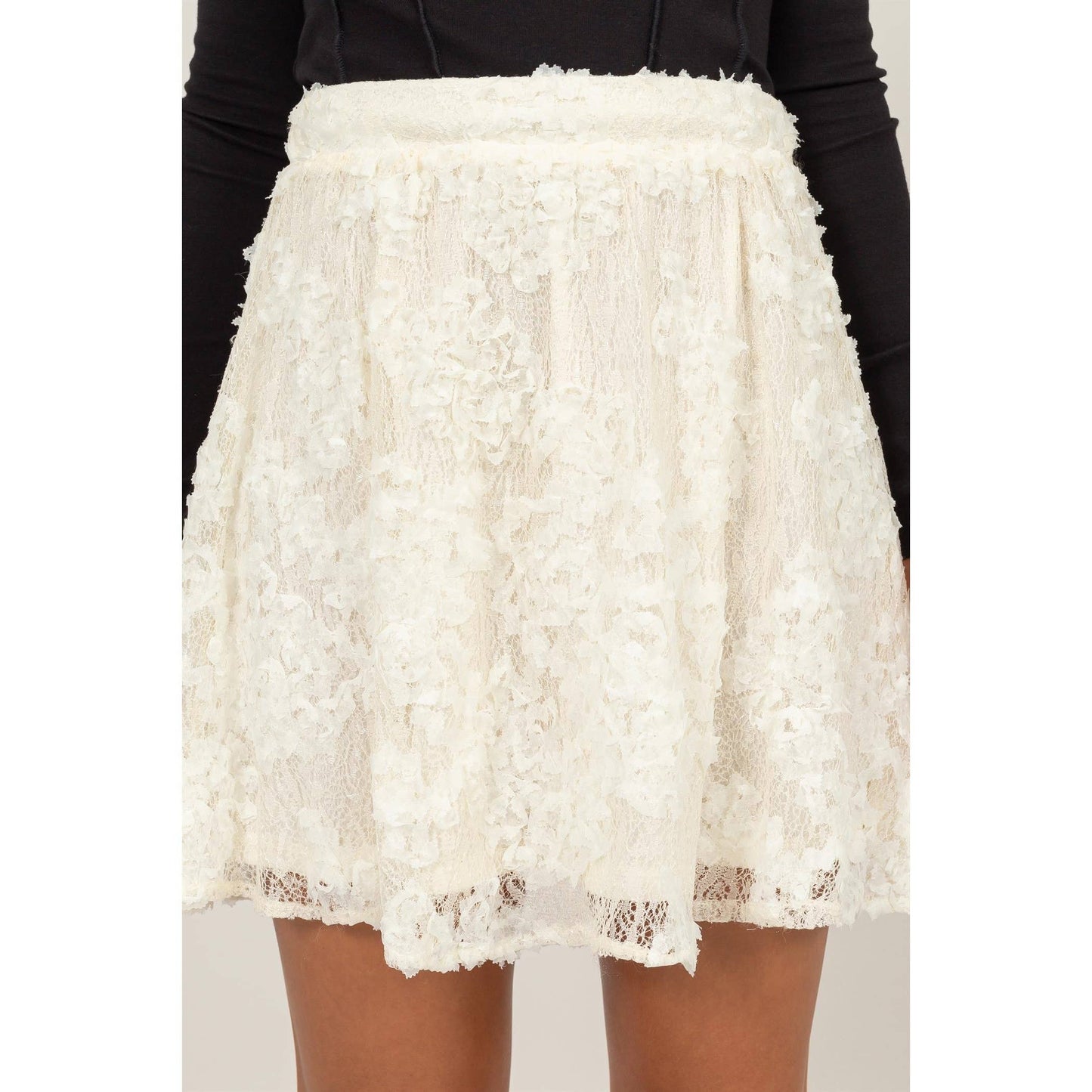 FLORAL LACE SKATER SKIRT: CREAM