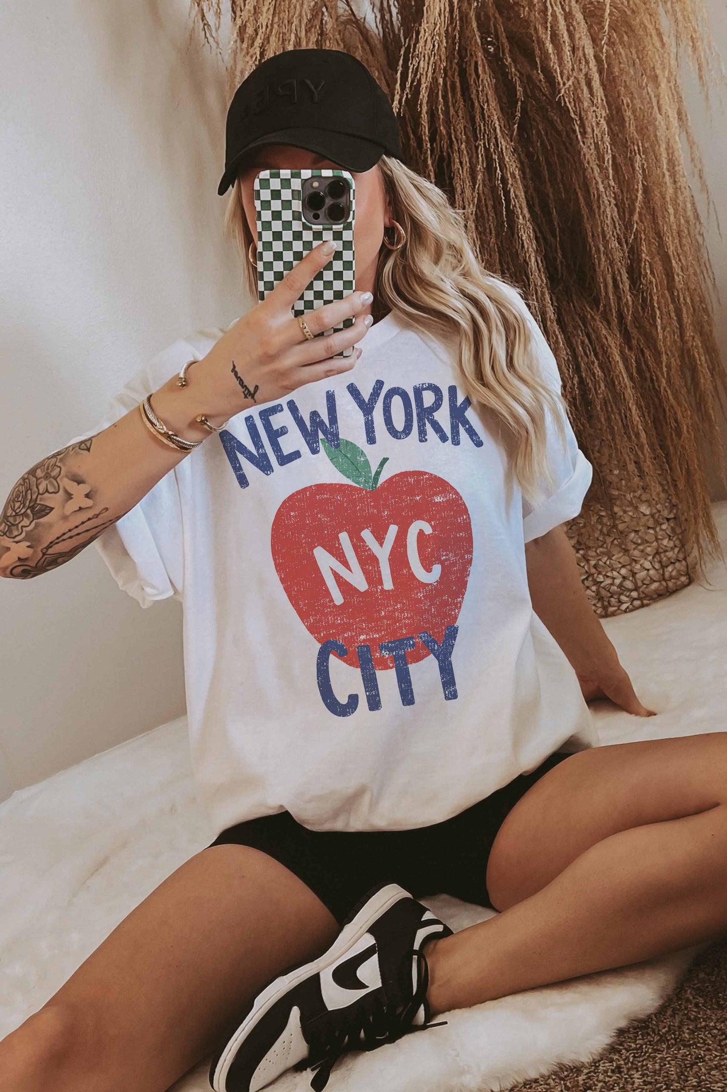 NEW YORK CITY OVERSIZED GRAPHIC TEE