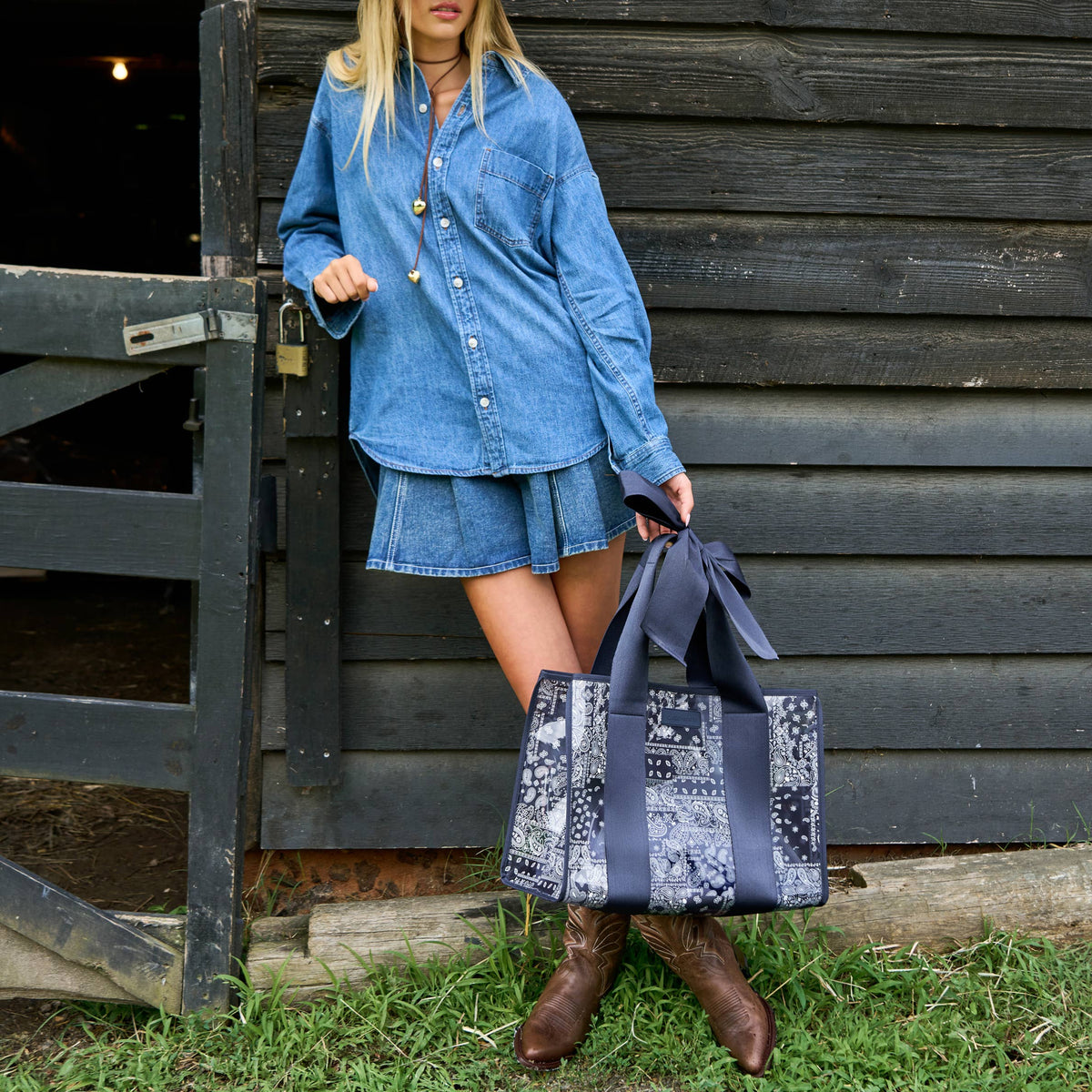 Case-Mate Jelly Tote Shoulder Bag