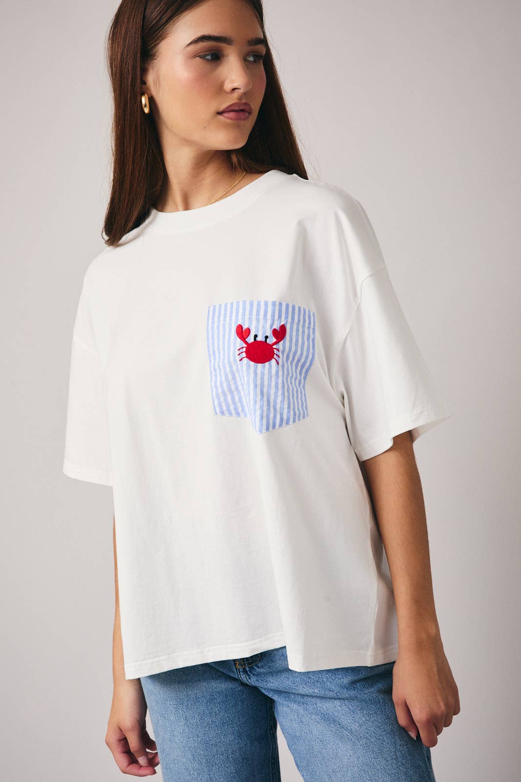 ROUND NECK T-SHIRT WITH POCKET CRAB EMBROIDERY