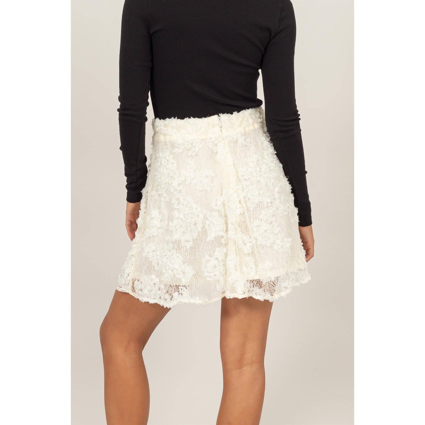 FLORAL LACE SKATER SKIRT: CREAM