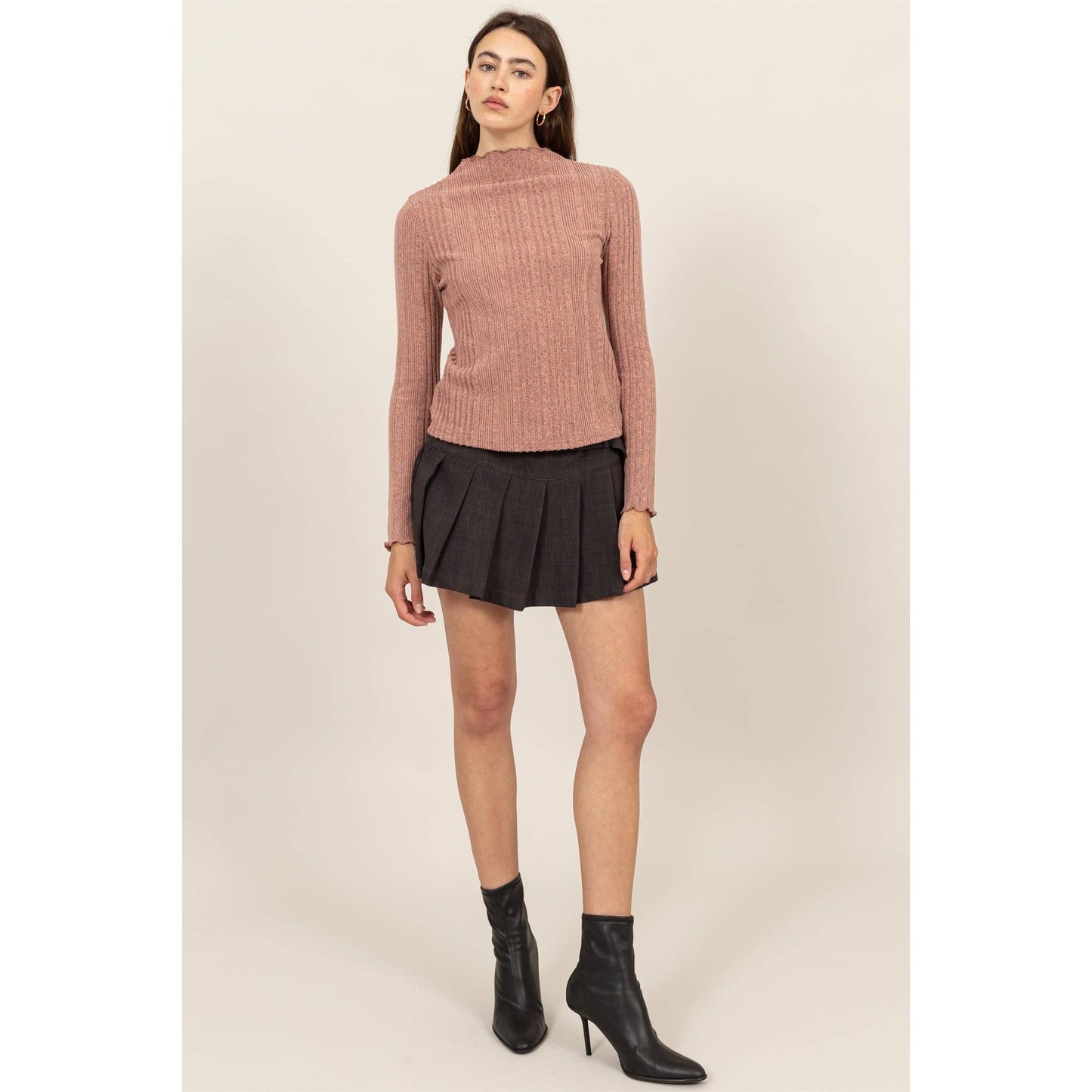 MOCK NECK RIBBED SWEATER