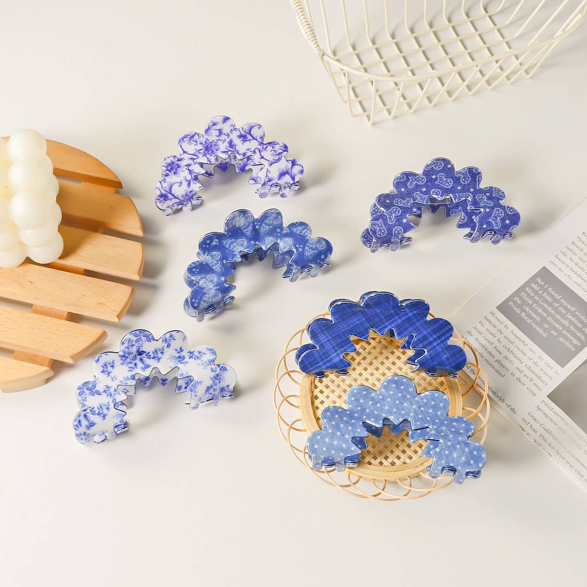 SIMPLE WAVE HAIR CLAW CLIP BLUE FLORAL ASSORTED