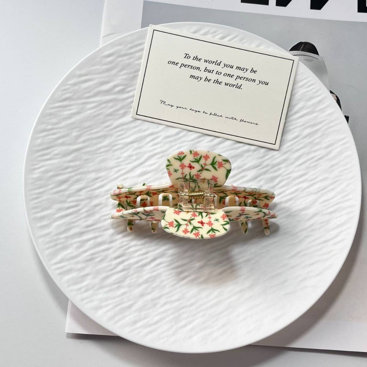 Ditsy Floral Print Hair Claw, Delicate Flower Hair Accessory: Beige