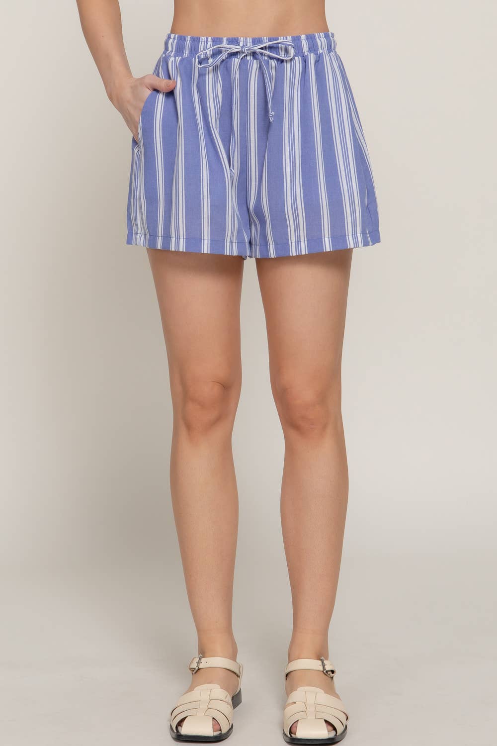 Elastic Waist Band Detail Stripe Printed Linen Shorts