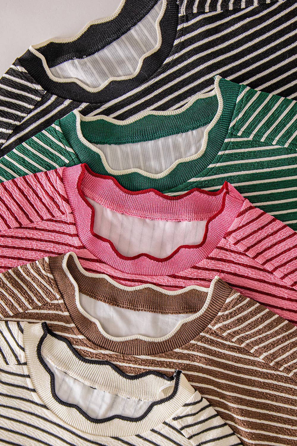 NT12700-Scallop Trim Stripe Knit Top: WHITE STRIPE / S-M-L/2-2-2