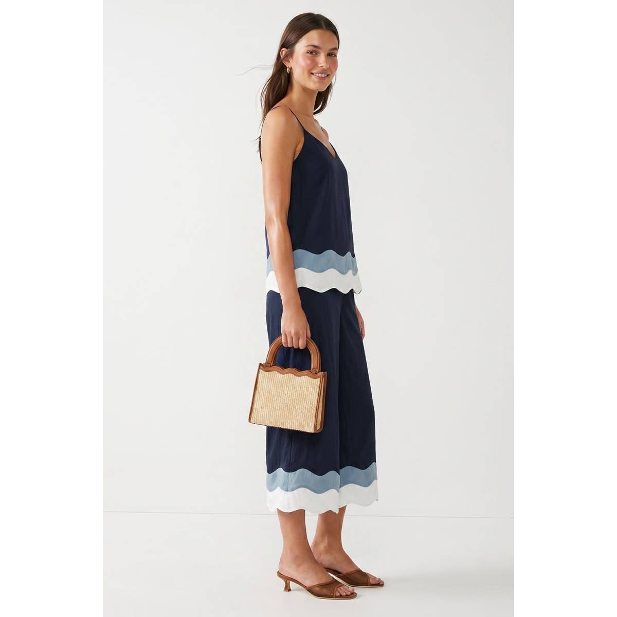 Wavy Colorblock Wide Leg Pants: Dark Navy / S