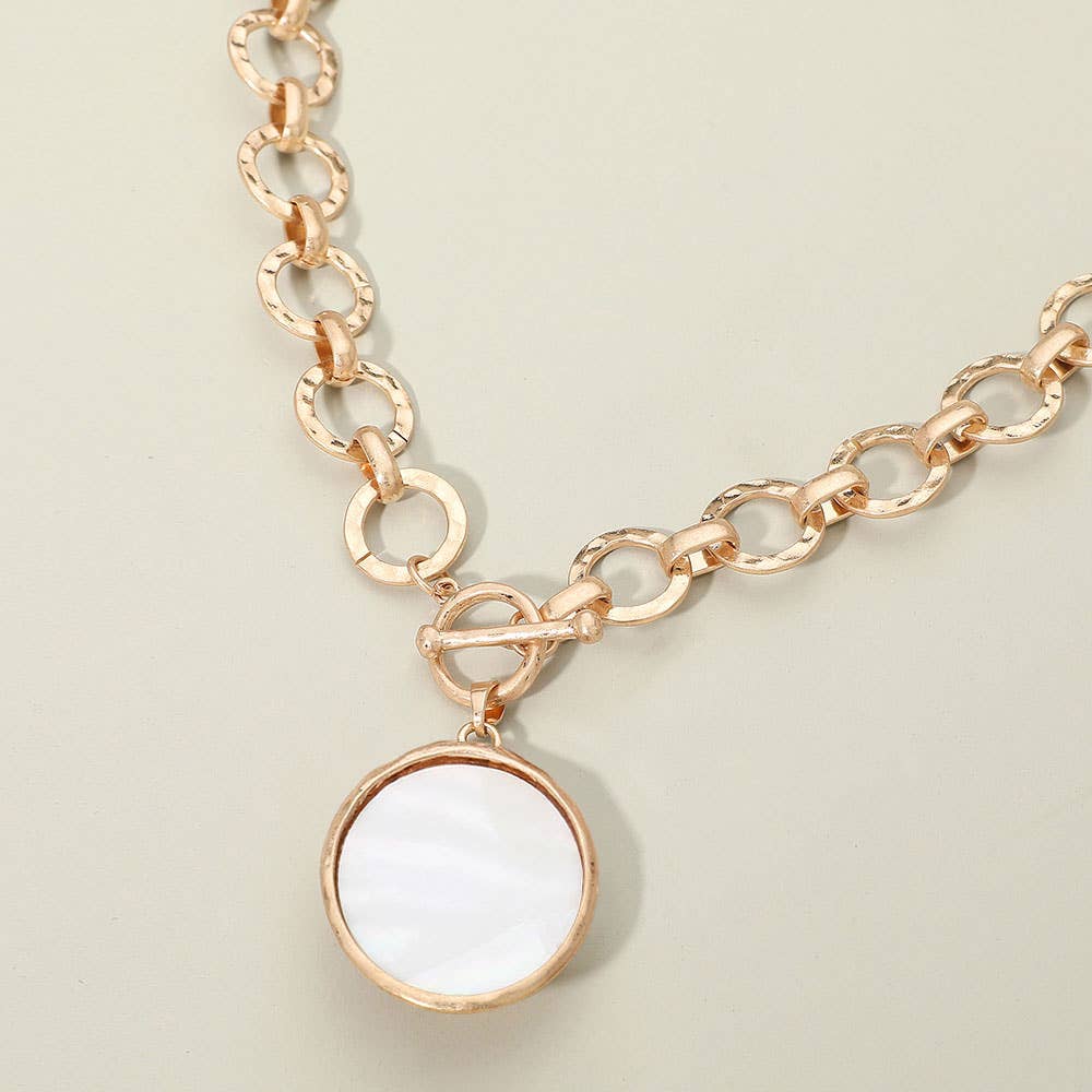 Bold Oval Gemstone Pendant Brushed Metal Chunky Chain Toggle Necklace: Green