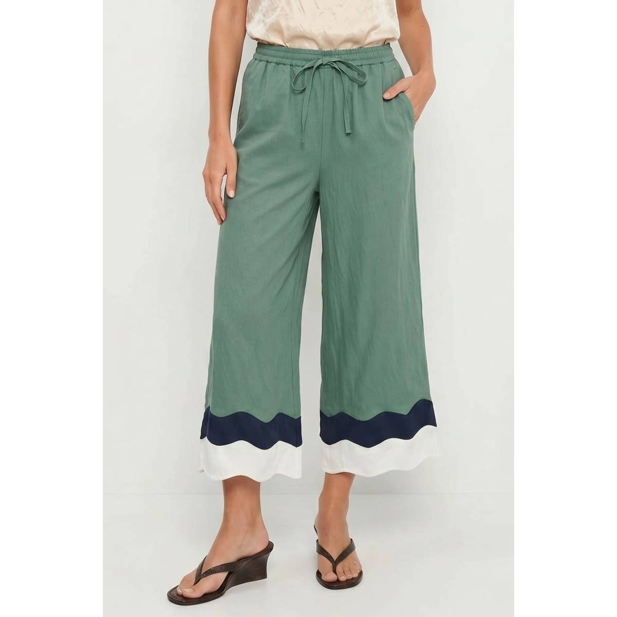 Wavy Colorblock Wide Leg Pants: Dark Navy / S
