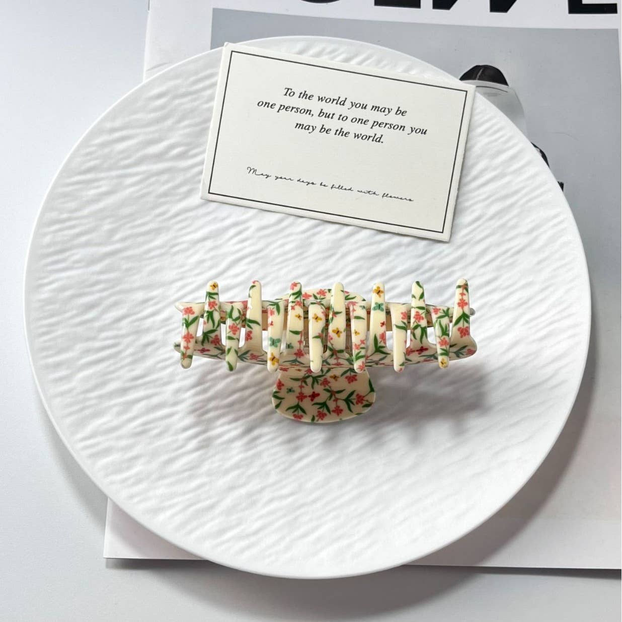 Ditsy Floral Print Hair Claw, Delicate Flower Hair Accessory: Beige