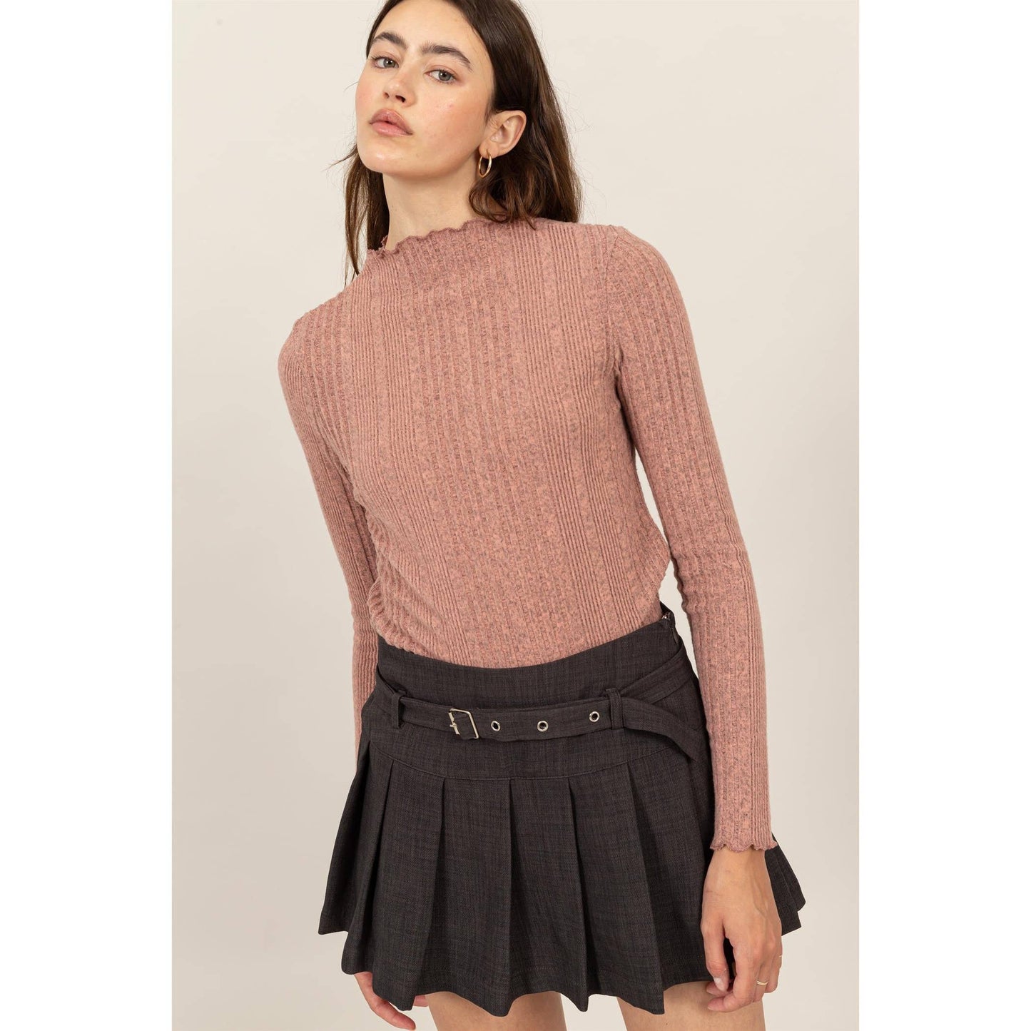 MOCK NECK RIBBED SWEATER