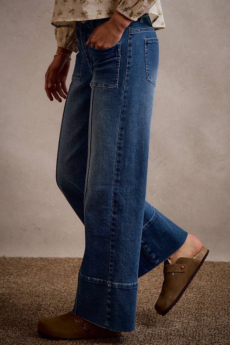 MID RISE FLARE PIN TUCK  BOTTOM DENIM JEANS WITH FRONT PATCH