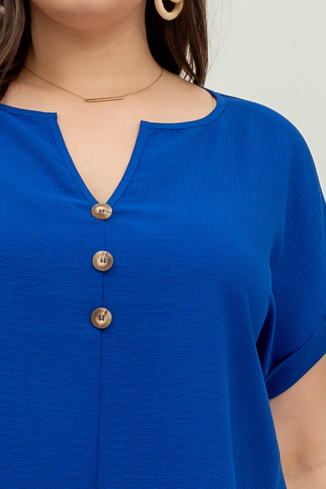 PLUS  BUTTON FRONT SHORT SLEEVE WOVEN TOP: ROYAL BLUE